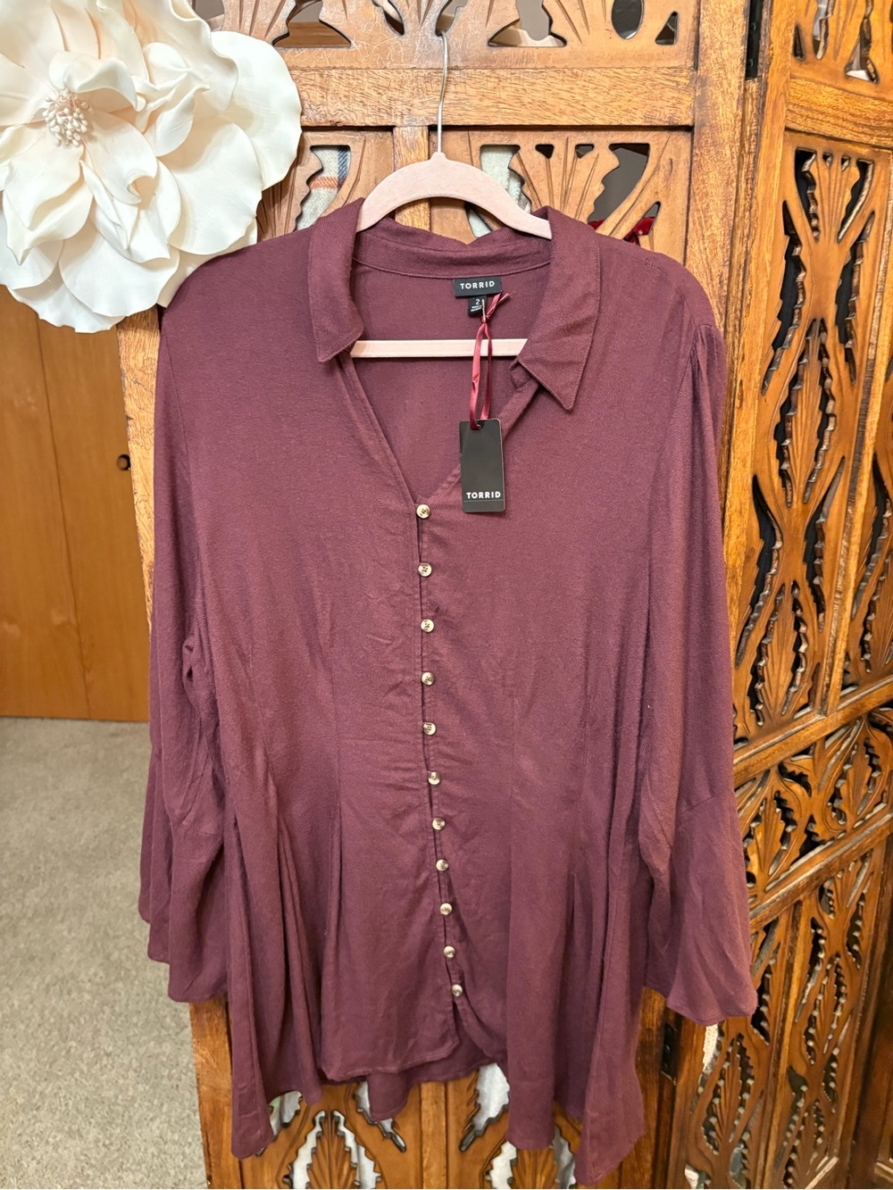 Plum Button-Front Flowy Tunic Blouse - Picture 6 of 6